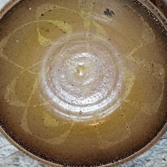 1950 Handmade vintage pottery bowl. Signed - Picture 3 of 8